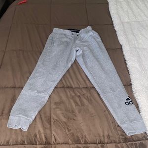 Woman Small Gray Adidas joggers